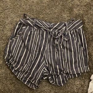 Tie up shorts